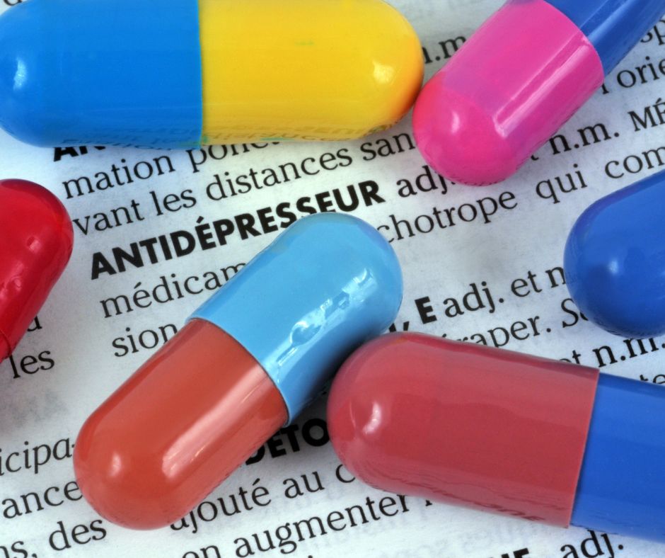 Farmakoterapia zahrna pouzitie antidepresiv na zmiernenie symptomov depresie