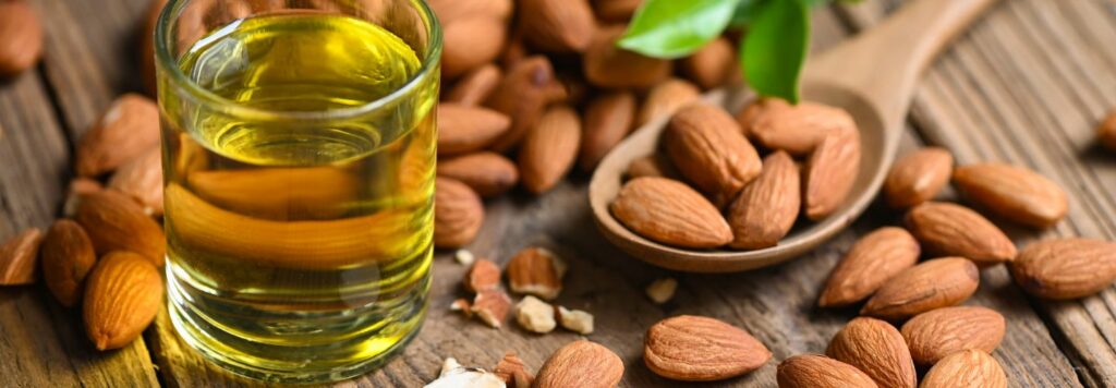 Mandlovy olej je vysoko vyzivovy a obsahuje mnozstvo vitaminov mineralov a esencialnych mastnych kyselin